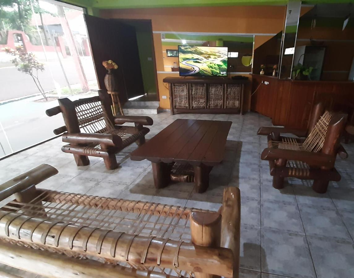 Hostel Peter Pan Puerto Iguazú Dış mekan fotoğraf